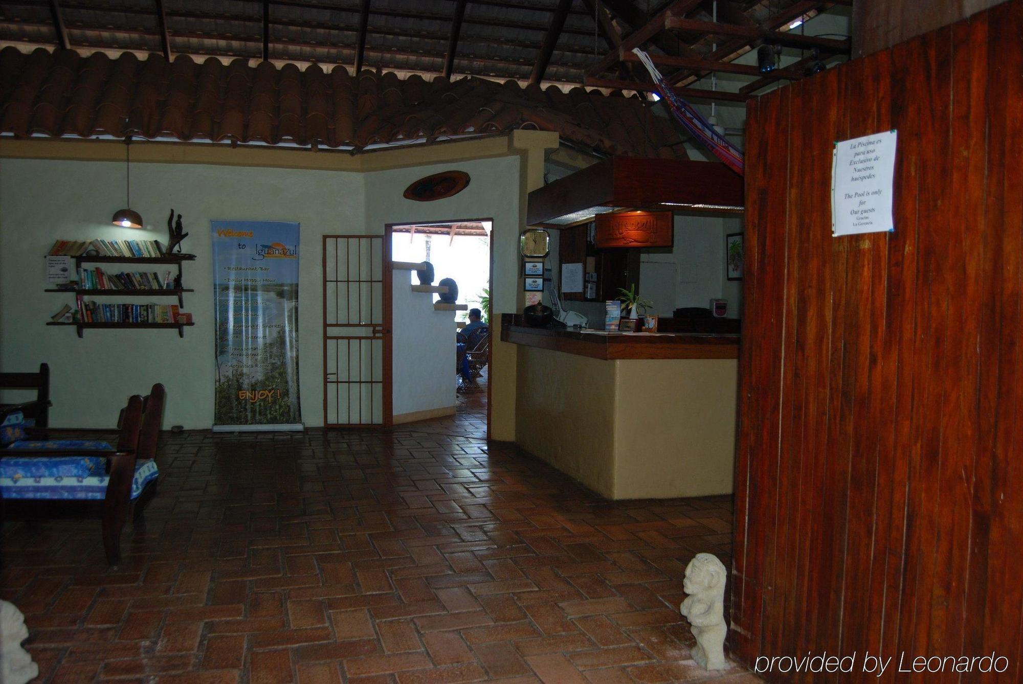 Hotel Iguanazul Playa Junquillal Интериор снимка